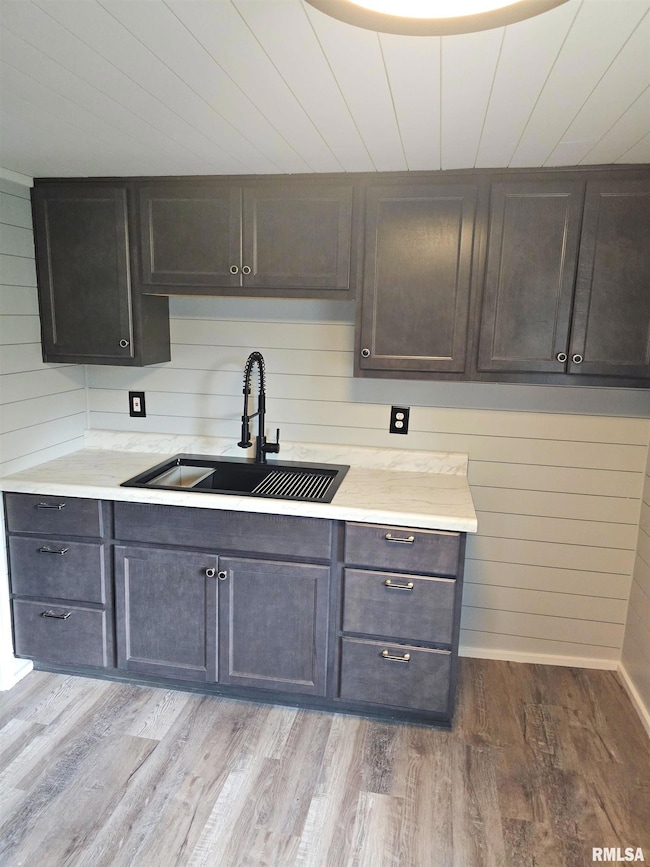 619 W Pine St, Chillicothe, IL 61523 - photo 7