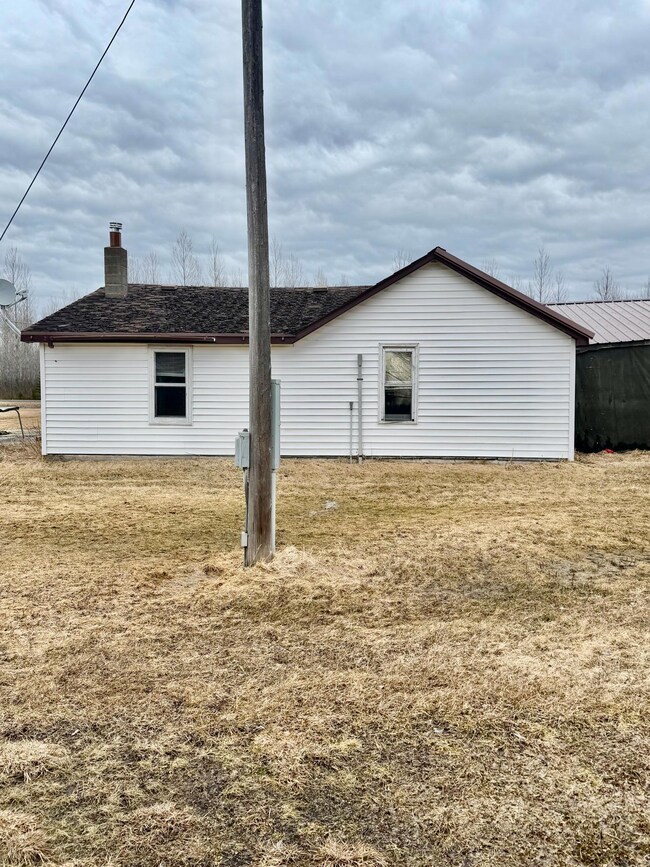 2092 39th St SE, Baudette, MN 56623 - photo 5