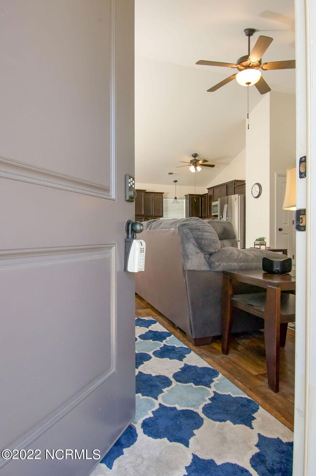 52D0058E-C54A-45AF-8871-C8ED94EF341D_1_1