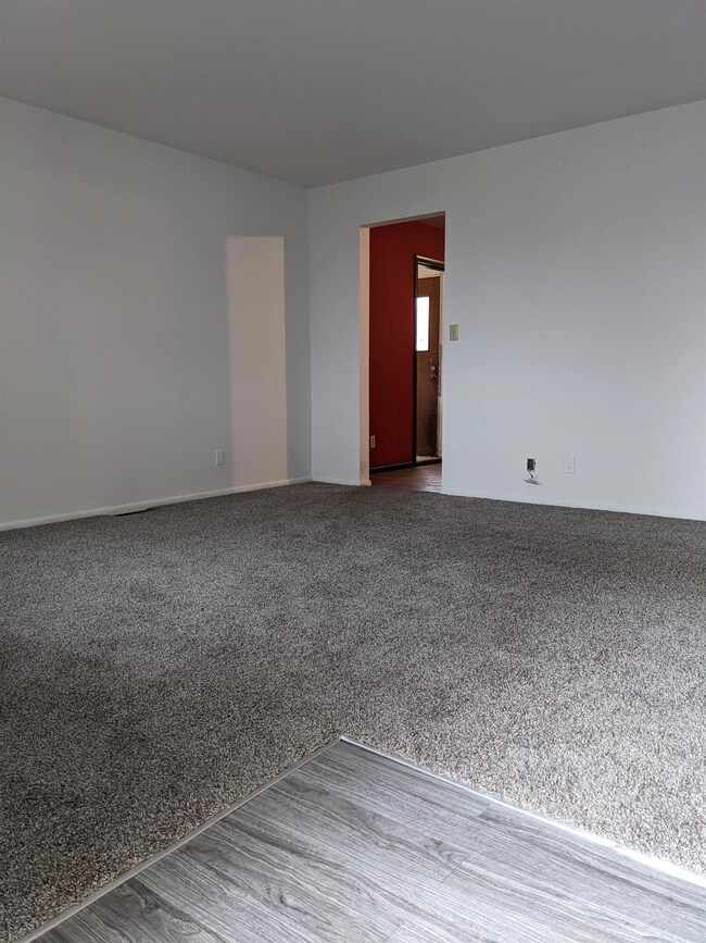 2004 Conti Ln, Kokomo, IN 46902 - photo 3