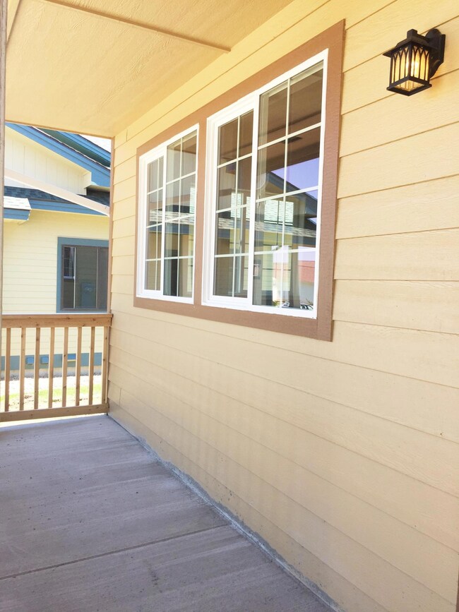 Front Patio<|><|>