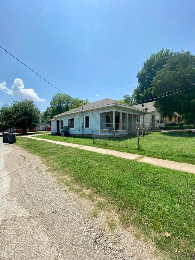 411 Krewson St, Jonesboro, AR 72401 - photo 3