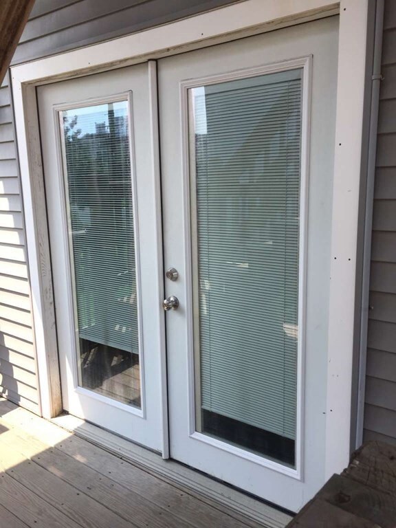 305 Princeton St, Boston, MA 02128 - photo 4