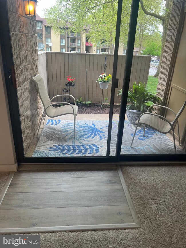 6079 Majors Ln unit 1, Columbia, MD 21045 - photo 2