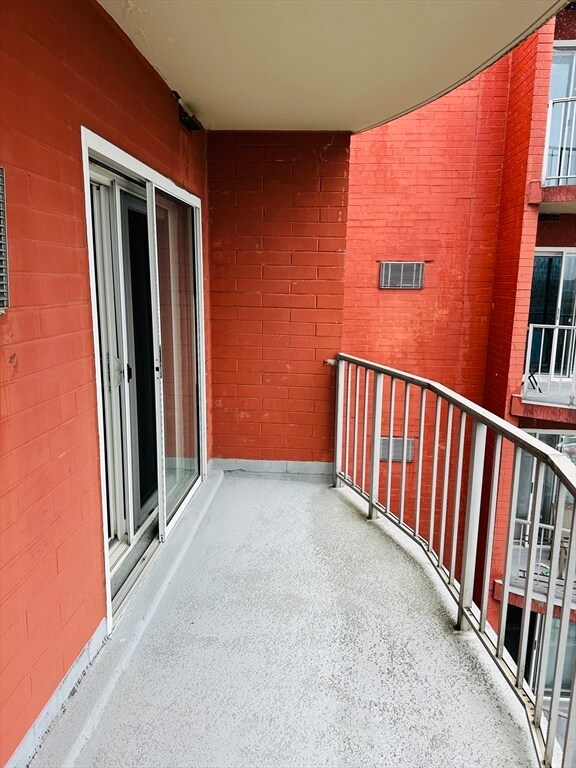 Sagamore Place Condominiums unit 1114, Quincy, MA 02171 - photo 5