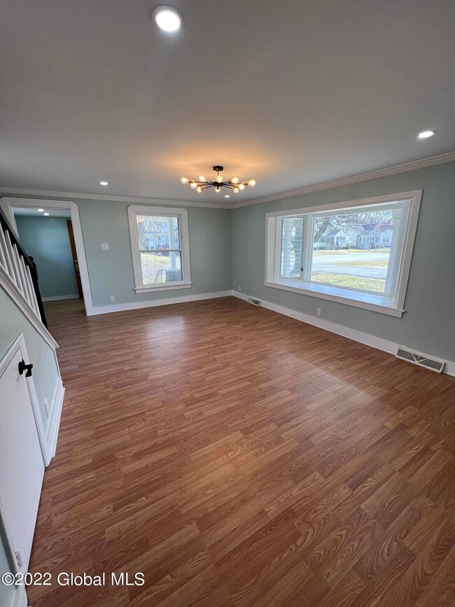 1821 Ferguson St, Schenectady, NY 12303 - photo 2