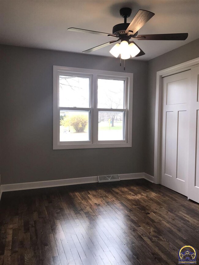 6150 SW 53rd St, Topeka, KS 66610 - photo 7