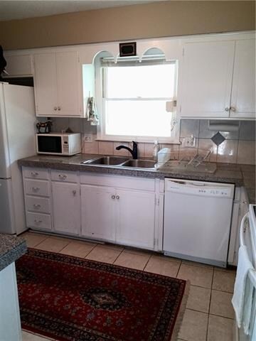 7111 Garnett St, Shawnee, KS 66203 - photo 6