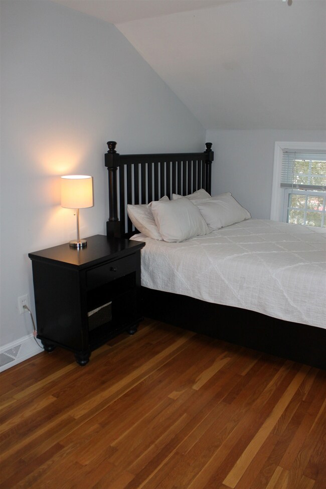142 Roysan St, Manchester, NH 03103 - photo 7
