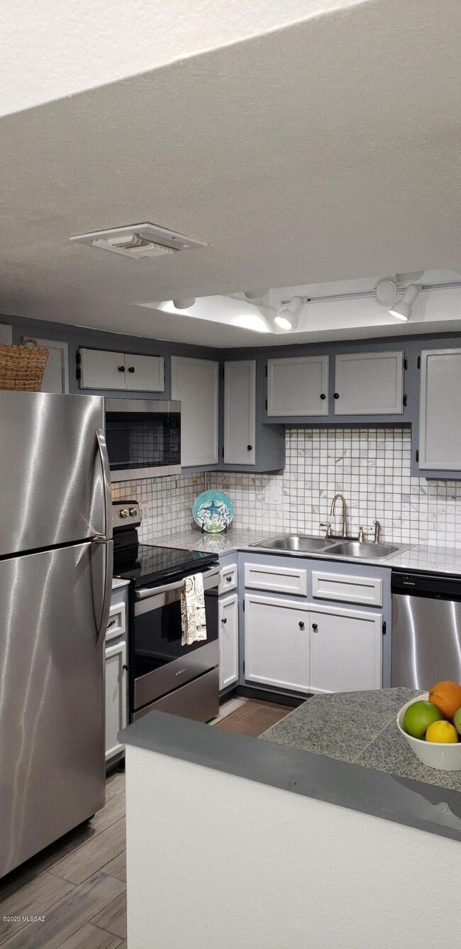 8263 N Oracle Rd unit 136, Tucson, AZ 85704 - photo 5