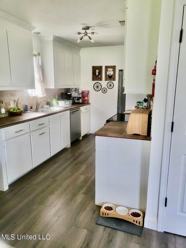 383 Scr 62a, Magee, MS 39111 - photo 5