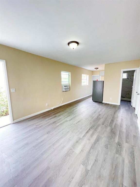 911 42nd St unit 2, West Palm Beach, FL 33407 - photo 3