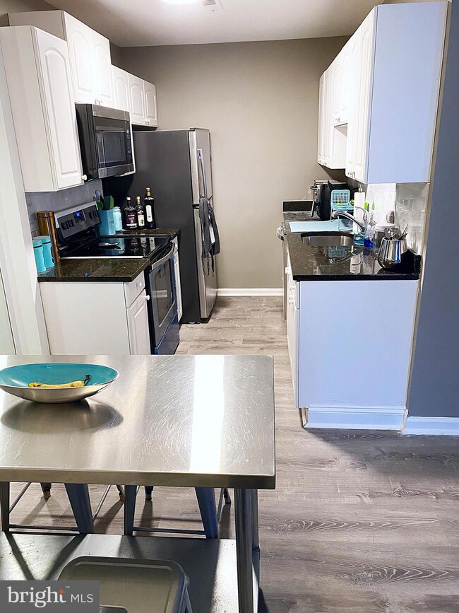 5806 A Shadbush Ct, Frederick, MD 21703 - photo 3