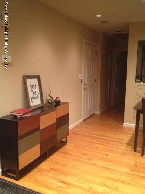 22 Francine Ct unit B, Staten Island, NY 10306 - photo 7