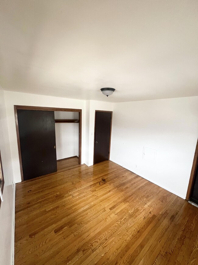 5815 N 76th St unit 5817, Milwaukee, WI 53218 - photo 4