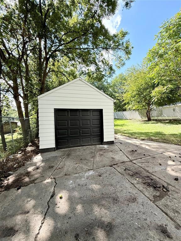 2730 Sheridan Ave, Des Moines, IA 50310 - photo 2