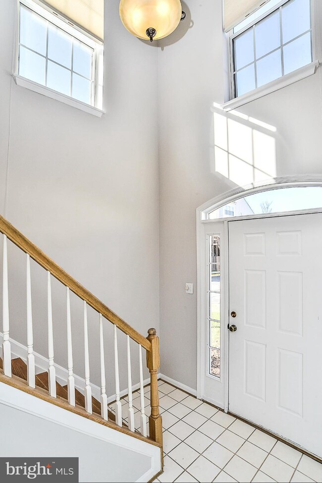 13195 Dashco Way, Herndon, VA 20171 - photo 2