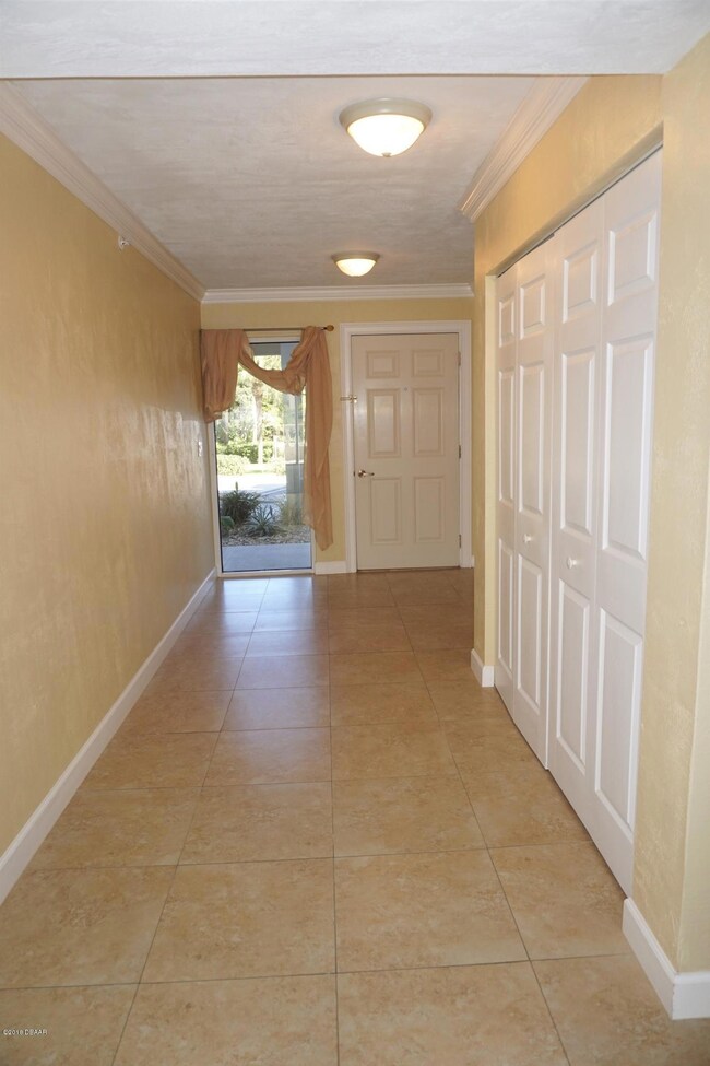 Spacious entry