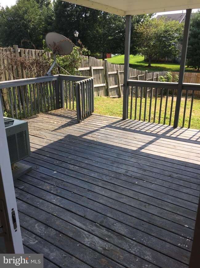 9611 Axehead Ct, Randallstown, MD 21133 - photo 6