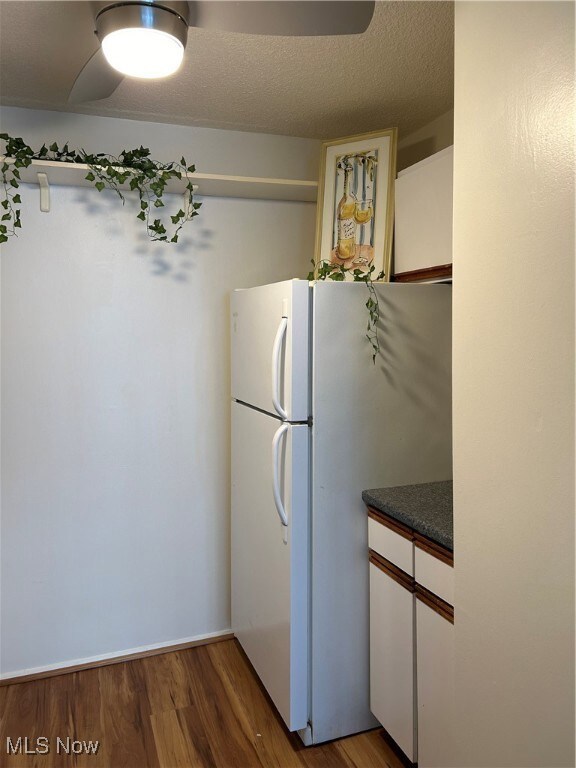 Bonneville Tower unit 99, Euclid, OH 44132 - photo 5