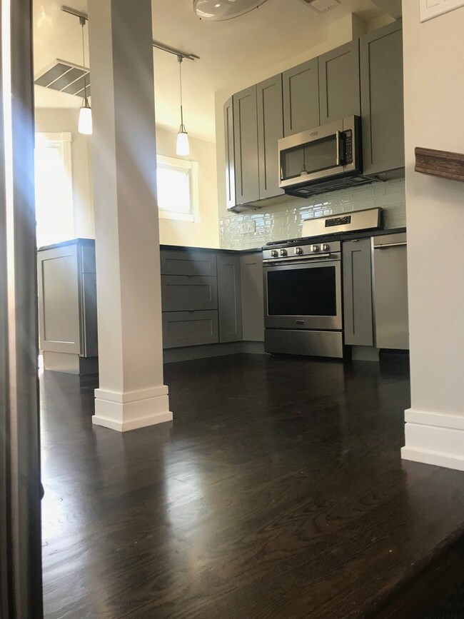 unlisted-address, Chicago, IL 60647 - photo 2