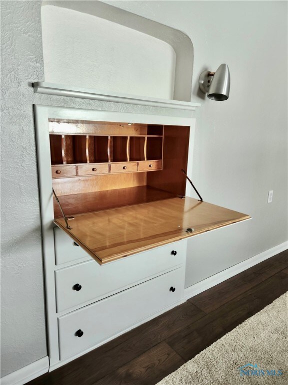 304 Brussel St, Archbold, OH 43502 - photo 5