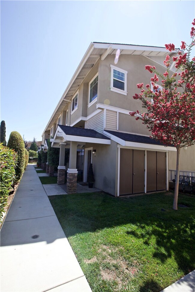 17310 S Dalton Ave unit 6, Gardena, CA 90247 - photo 2