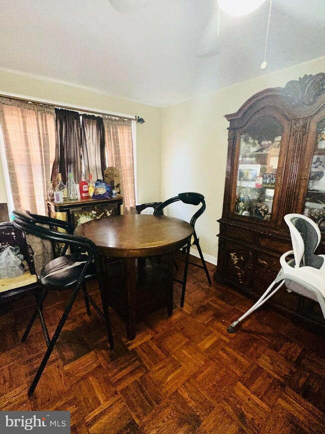 6818 Radbourne Rd, Upper Darby, PA 19082 - photo 6