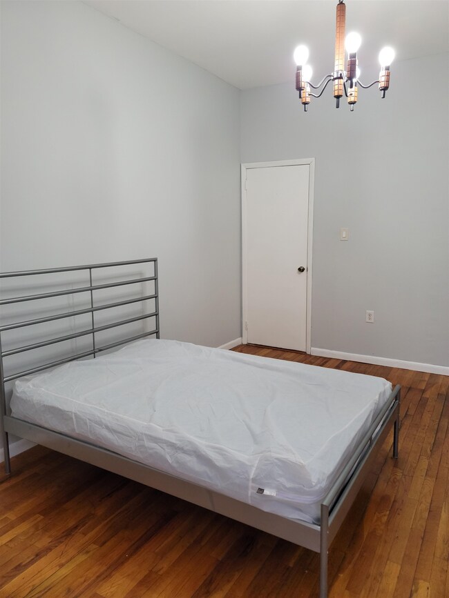 293 Magnolia Ave unit 1, Jersey City, NJ 07306 - photo 4