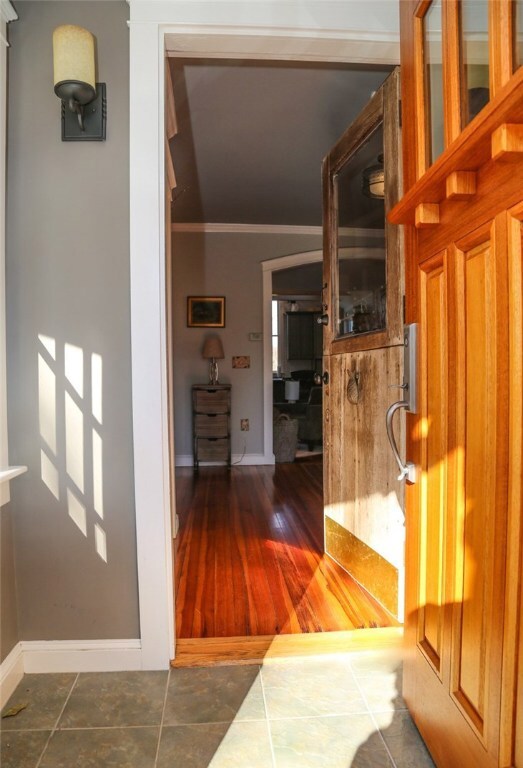 80 Hill Side St, Saunderstown, RI 02874 - photo 6