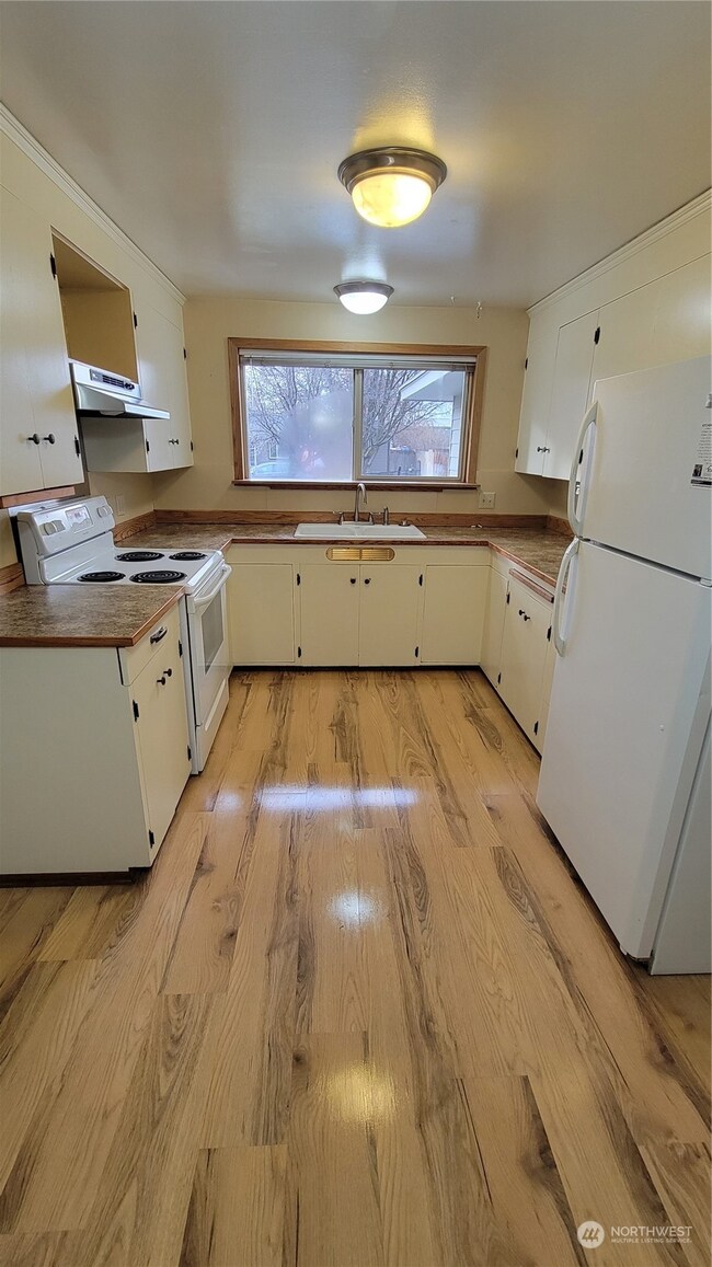 Kitchen and dining area
