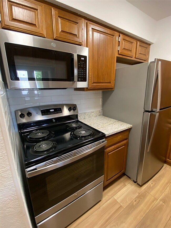 1105 Calico Ln unit 1622, Arlington, TX 76011 - photo 3