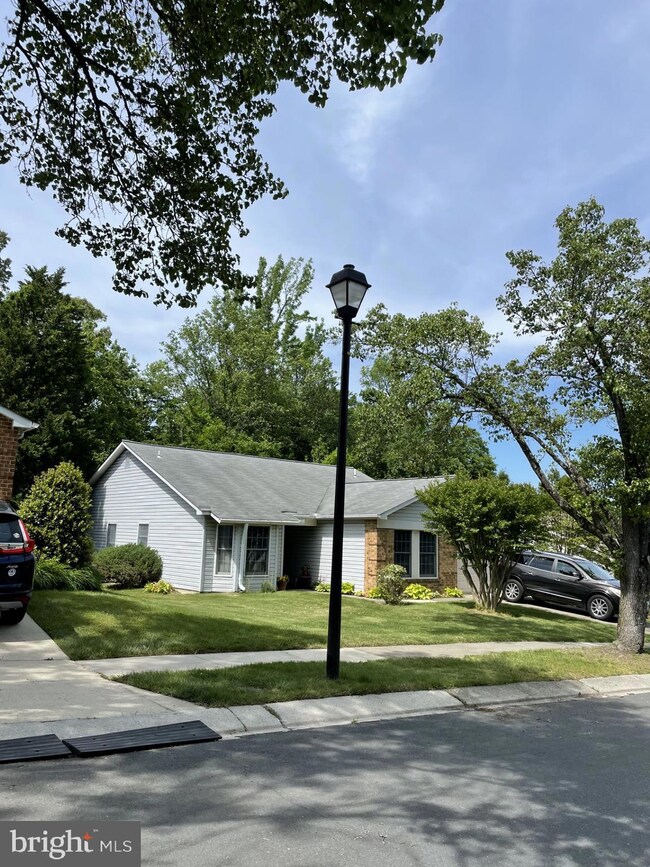 858 Rudder Way, Annapolis, MD 21401 - photo 2