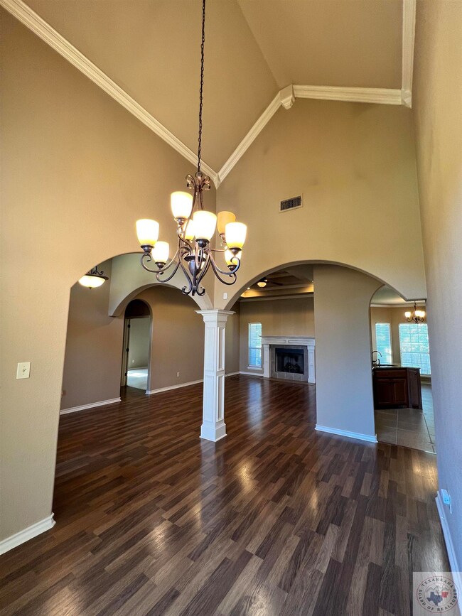 310 Cavite Place, Wake Village, TX 75501 - photo 6