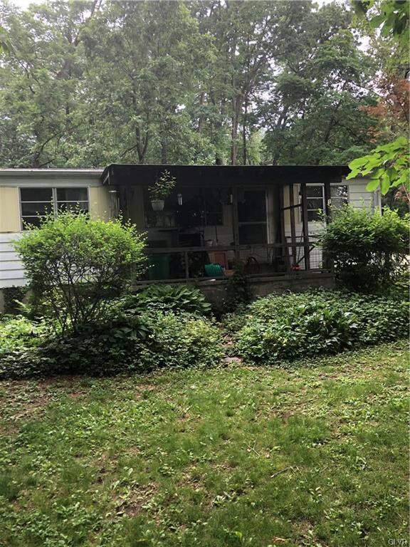 5614 Sherwood Dr, Easton, PA 18040 - photo 2