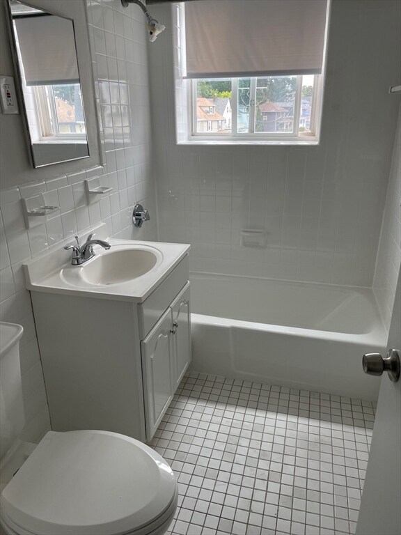 700 Cummins Hwy unit 10, Boston, MA 02126 - photo 5