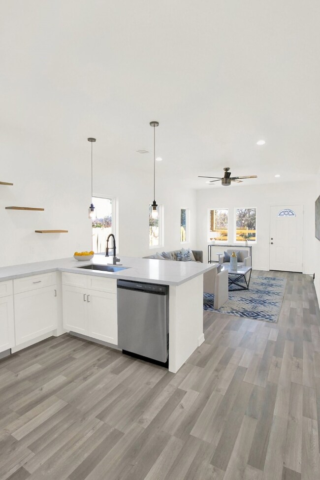 4421 June St, Houston, TX 77016 - photo 7