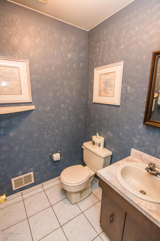 4_HALFBATH
