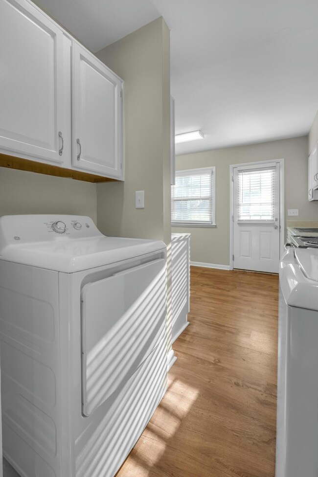 608 Burbank Ct, Lexington, KY 40503 - photo 7