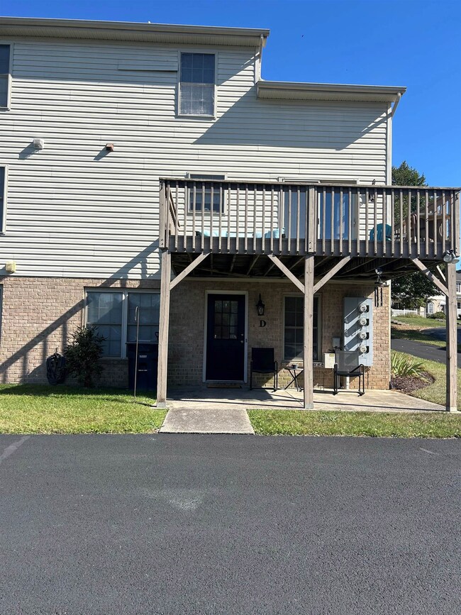 1261 Old Windmill Cir unit A, B, C, D, Harrisonburg, VA 22802 - photo 6