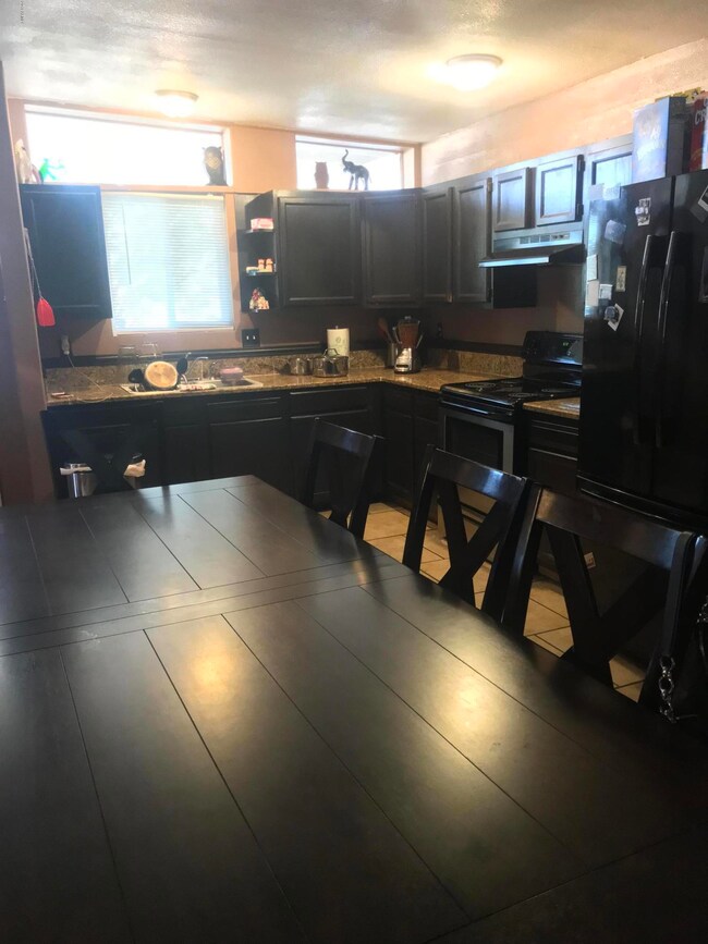 3516 W Lawrence Ln, Phoenix, AZ 85051 - photo 7