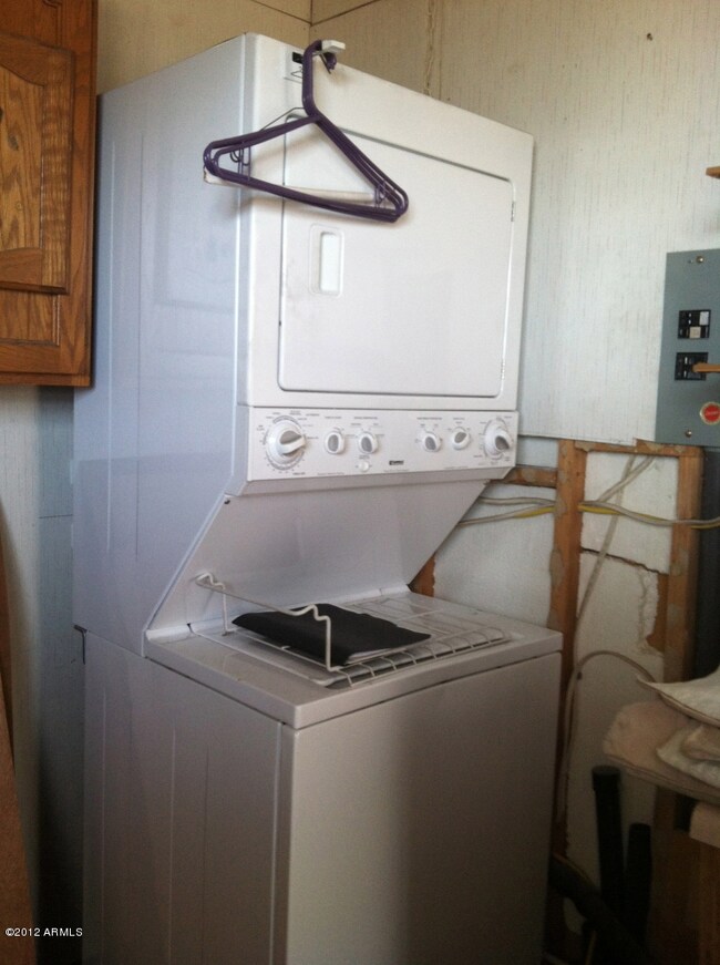 Washer & Dryer In Shed
