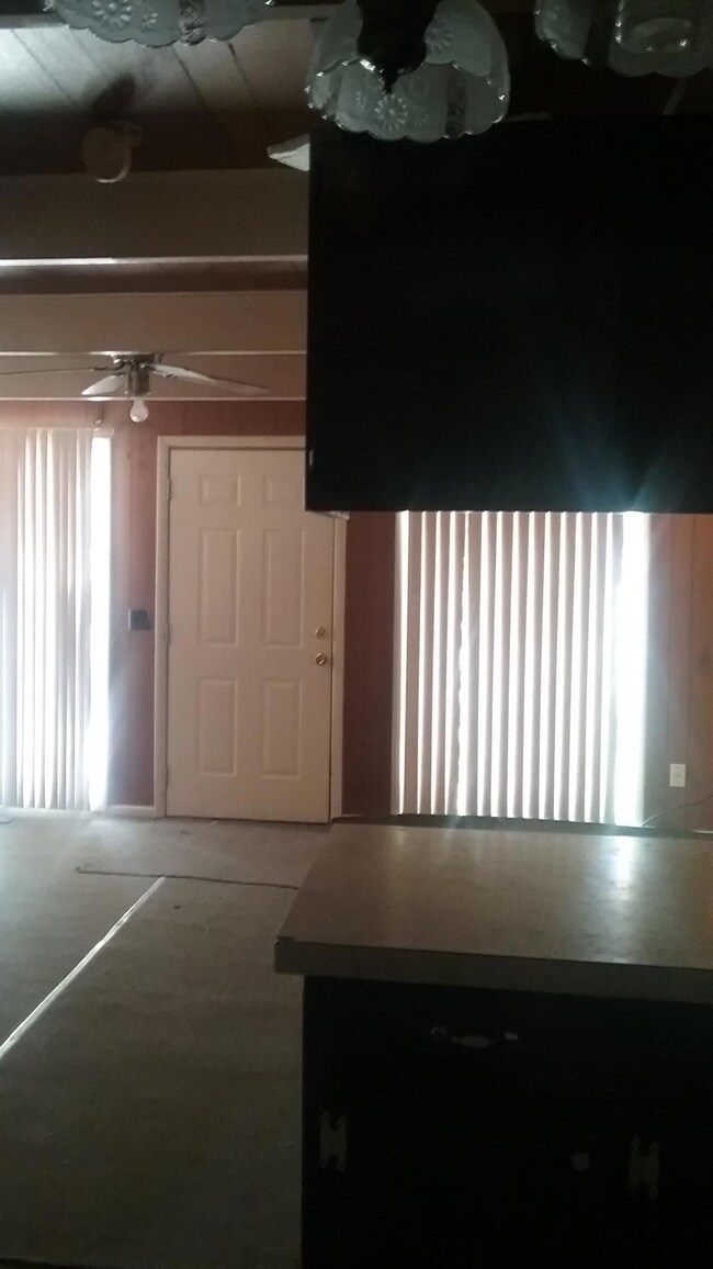 89 Chalet Dr, Manchester, TN 37355 - photo 3