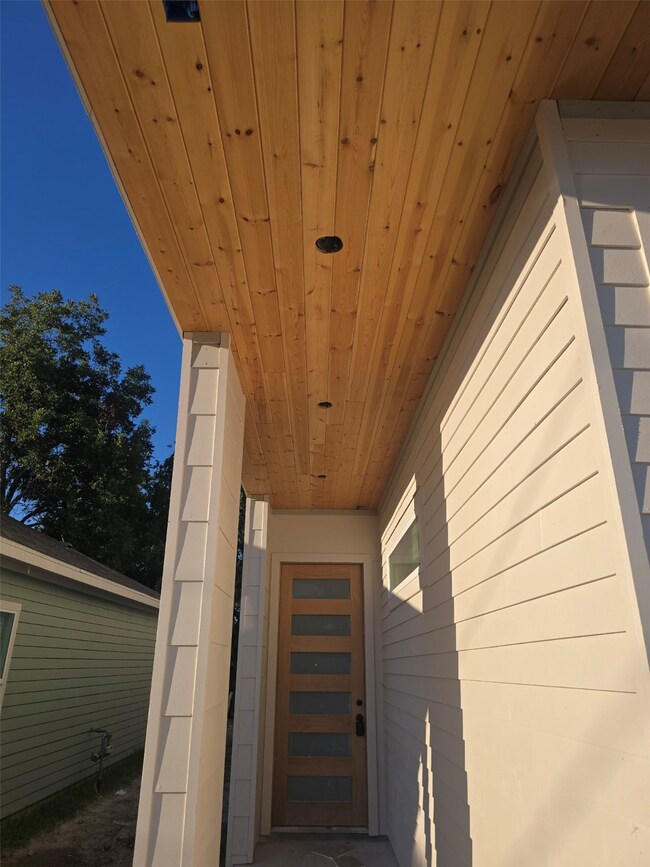 7937 Sparta St unit A-B, Houston, TX 77028 - photo 6