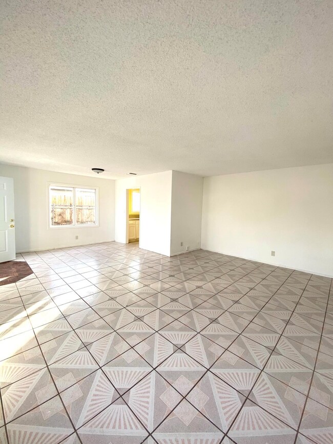 37867 Palm Vista Ave, Palmdale, CA 93550 - photo 3