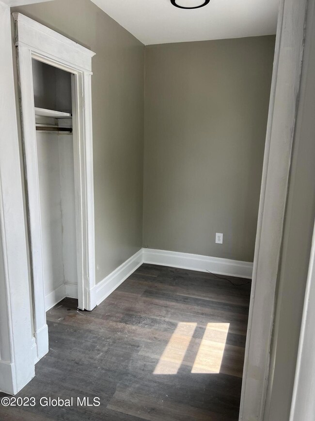 337 2nd St, Albany, NY 12206 - photo 3