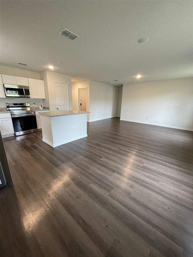 418 W Munson St, Denison, TX 75020 - photo 3