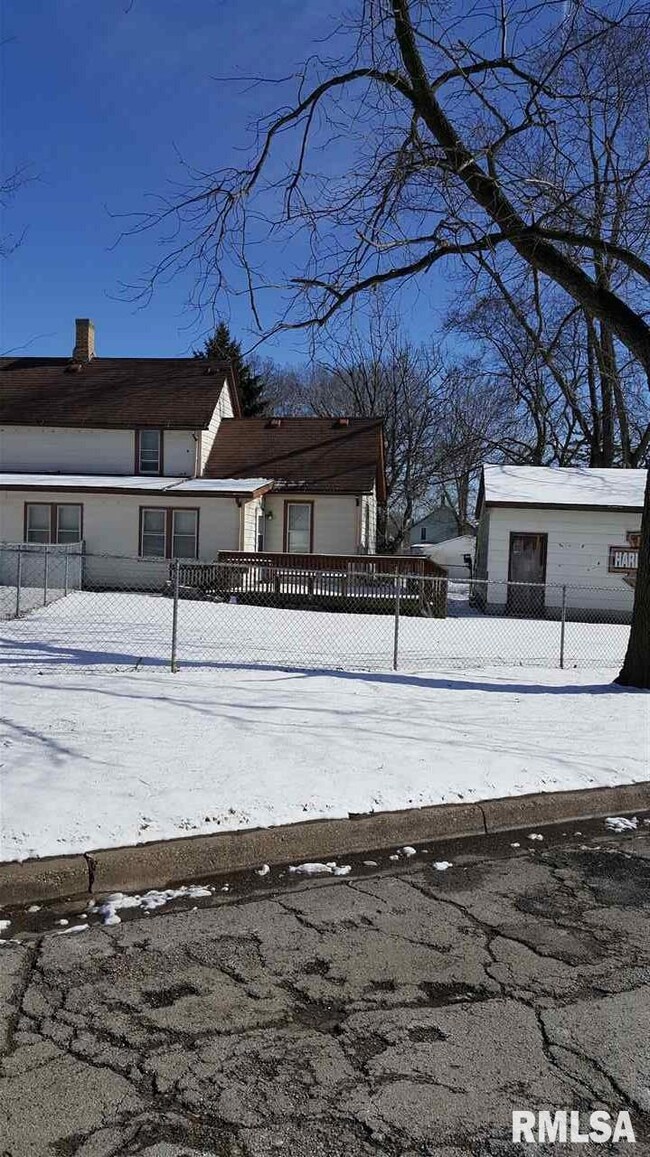 1967 Telegraph Rd, Davenport, IA 52804 - photo 2