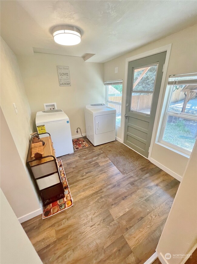 7906 Cirque Dr W, University Place, WA 98467 - photo 6