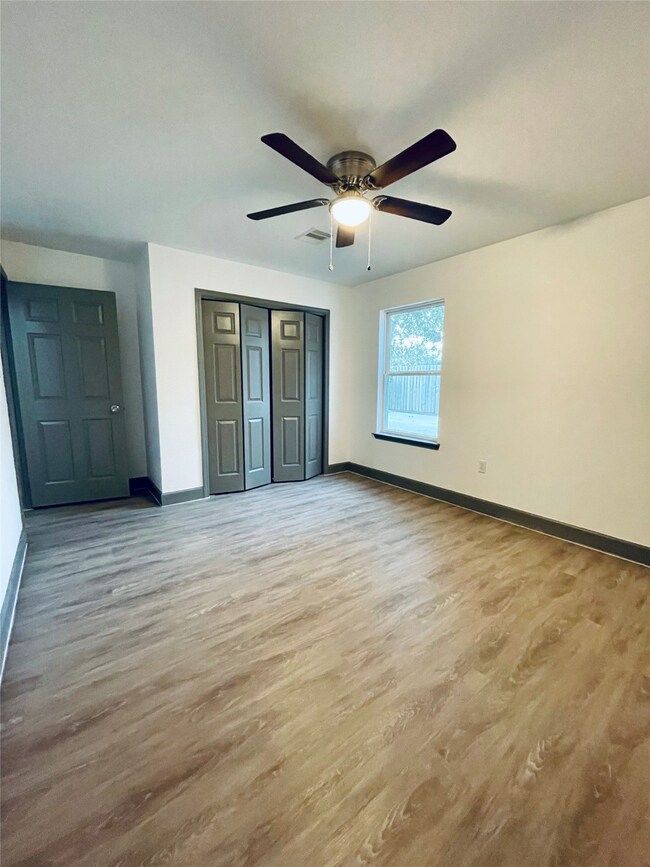 706 Turner Dr unit 1, Houston, TX 77076 - photo 5